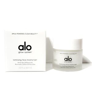 New/Unopened Alo Yoga Luminizing Face Moisturizer